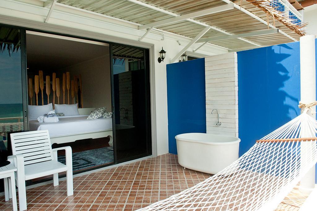 At Zea Hotel Patong Exterior foto