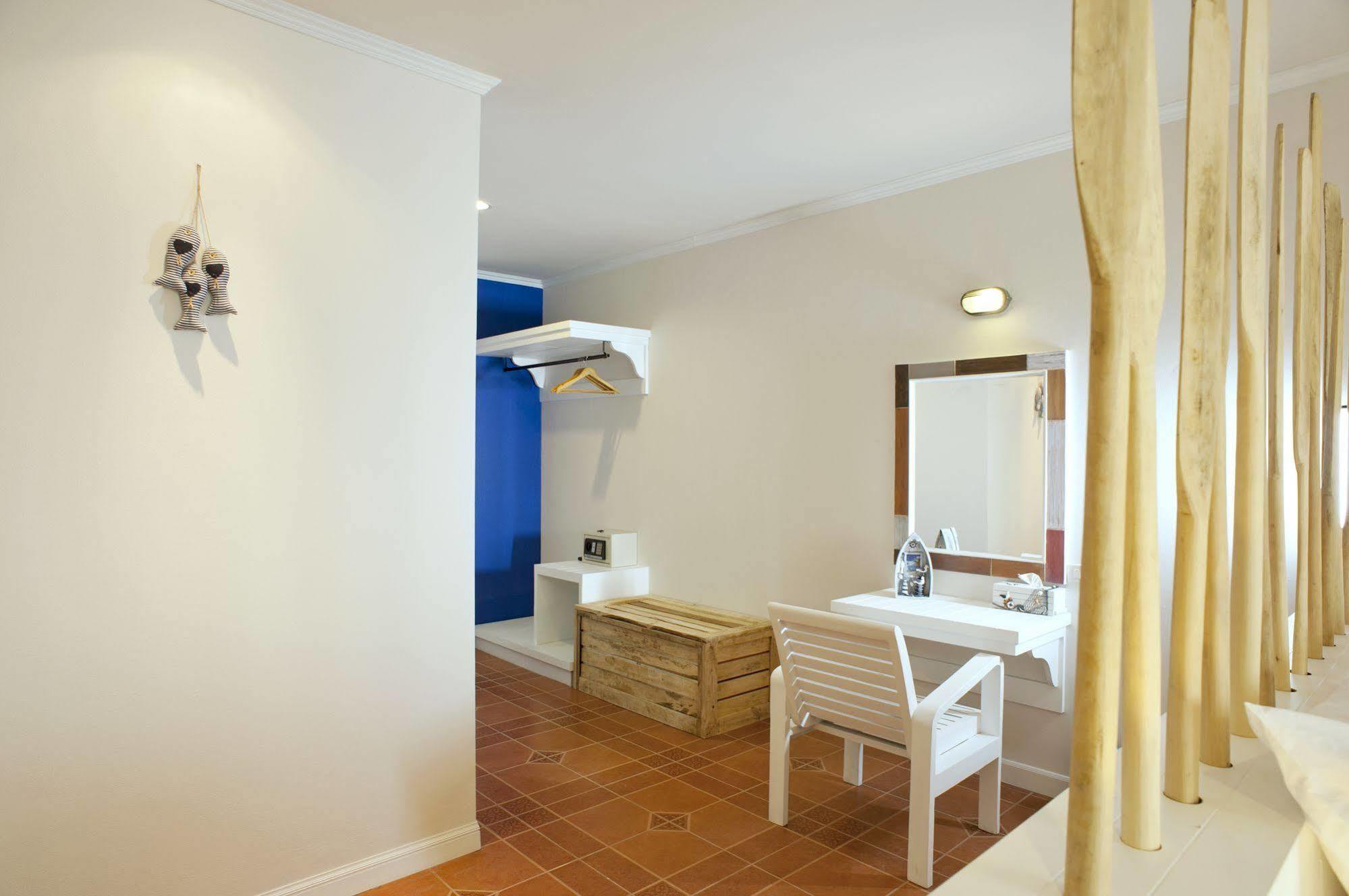 At Zea Hotel Patong Exterior foto